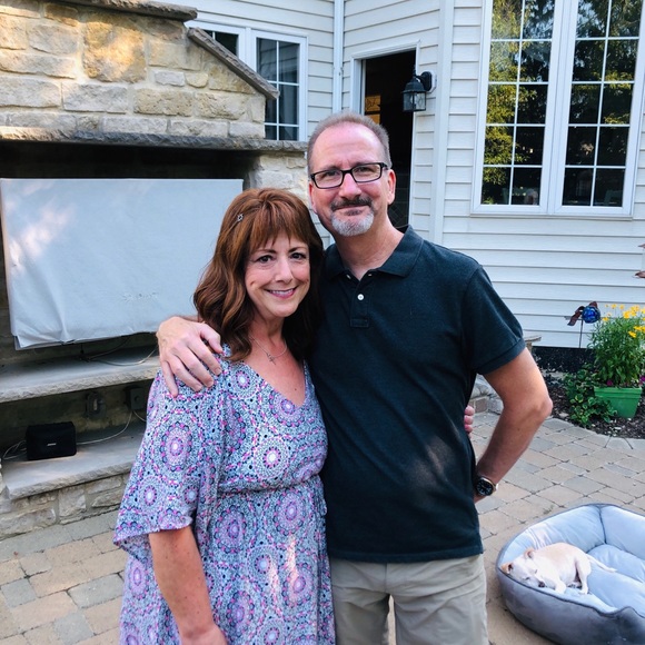 Meet your Posher, Liz - Picture 3 of 3